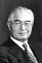荣毅仁（1916—2005）