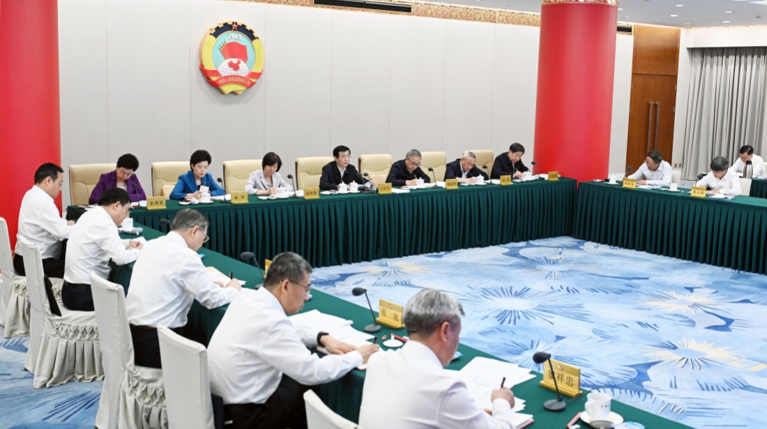 全国政协召开远程协商会 围绕“推进文化和科技深度融合”协商议政<br>王沪宁主持