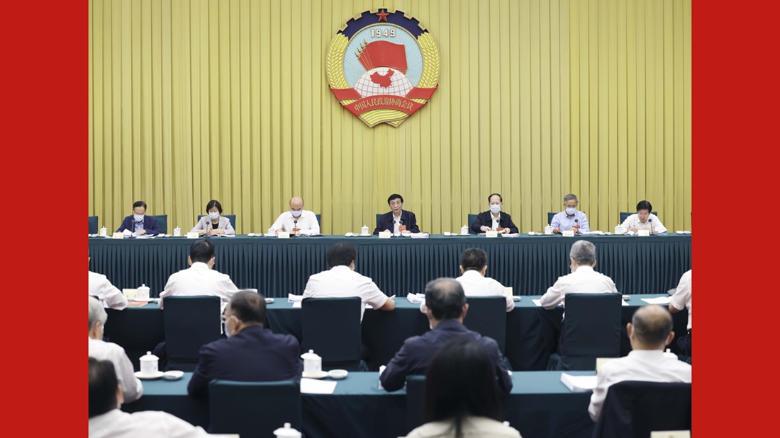 全国政协召开“统筹城乡融合发展，全面推进乡村振兴”专题协商会<br>王沪...