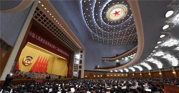 俞正声出席全国政协十二届四次会议第二次全体会议