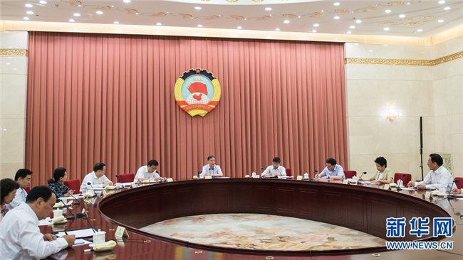 汪洋：用理论学习加强思想武装 促进人民政协工作质量提升