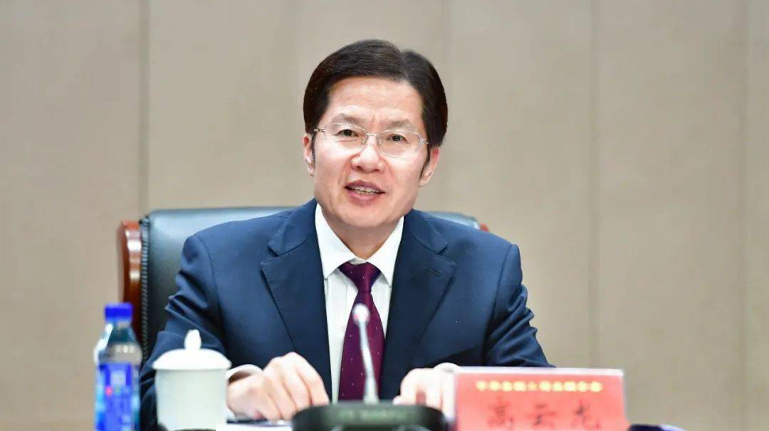 全国就业与社保先进民营企业暨关爱员工实现双赢表彰大会举行