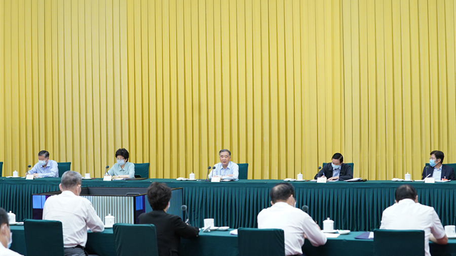 汪洋参加全国政协十三届常委会第十七次会议专题分组讨论