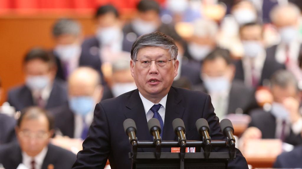刘新成作提案工作情况报告