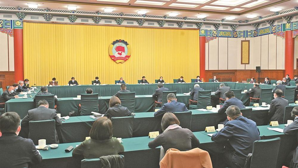 全国政协召开双周协商座谈会 围绕“加强高标准农田建设，保障国家粮食安全”协商议政 王沪宁主持