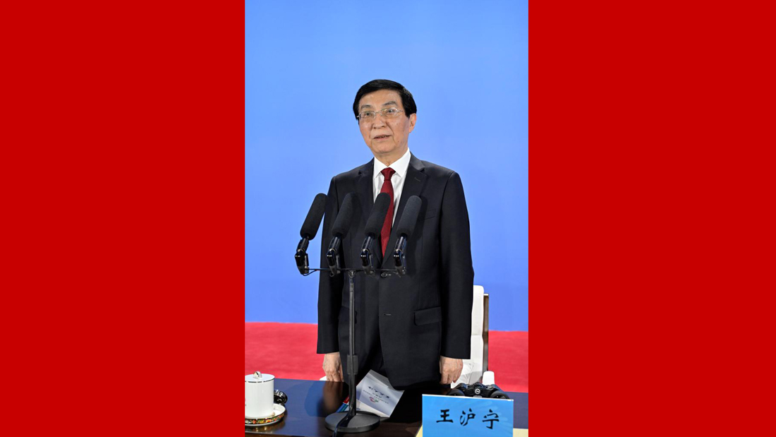 第十五届全国运动会在深圳闭幕 王沪宁出席闭幕式