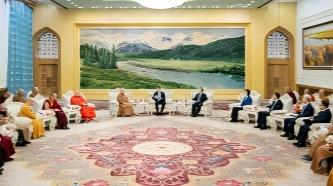 王沪宁会见中国佛教协会第十一次全国代表会议代表