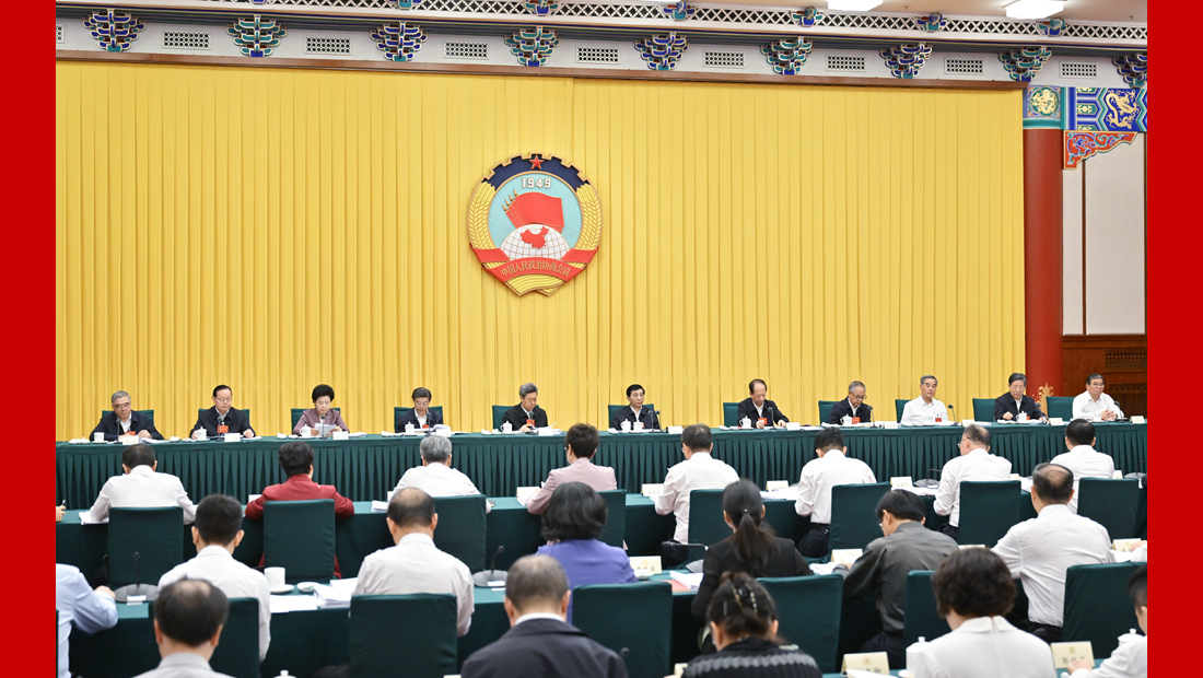 全国政协召开“完善和创新社会治理”专题协商会 王沪宁出席并讲话