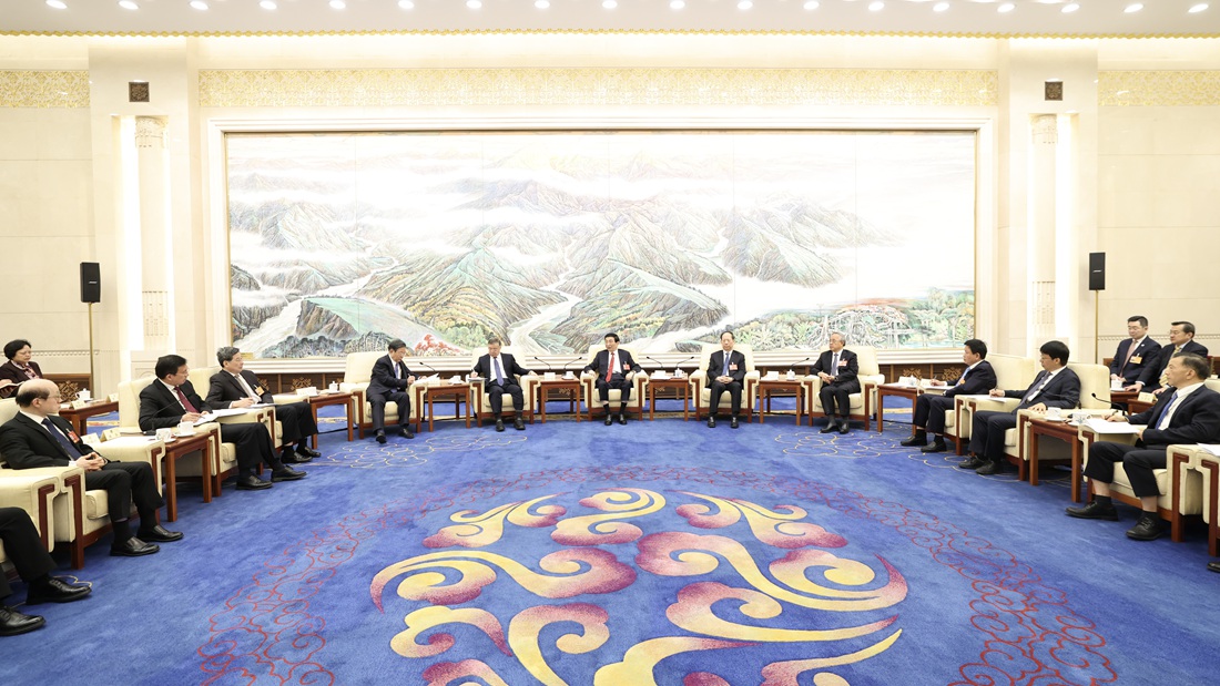 全国政协十四届四次会议