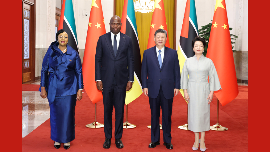 习近平同莫桑比克总统查波会谈