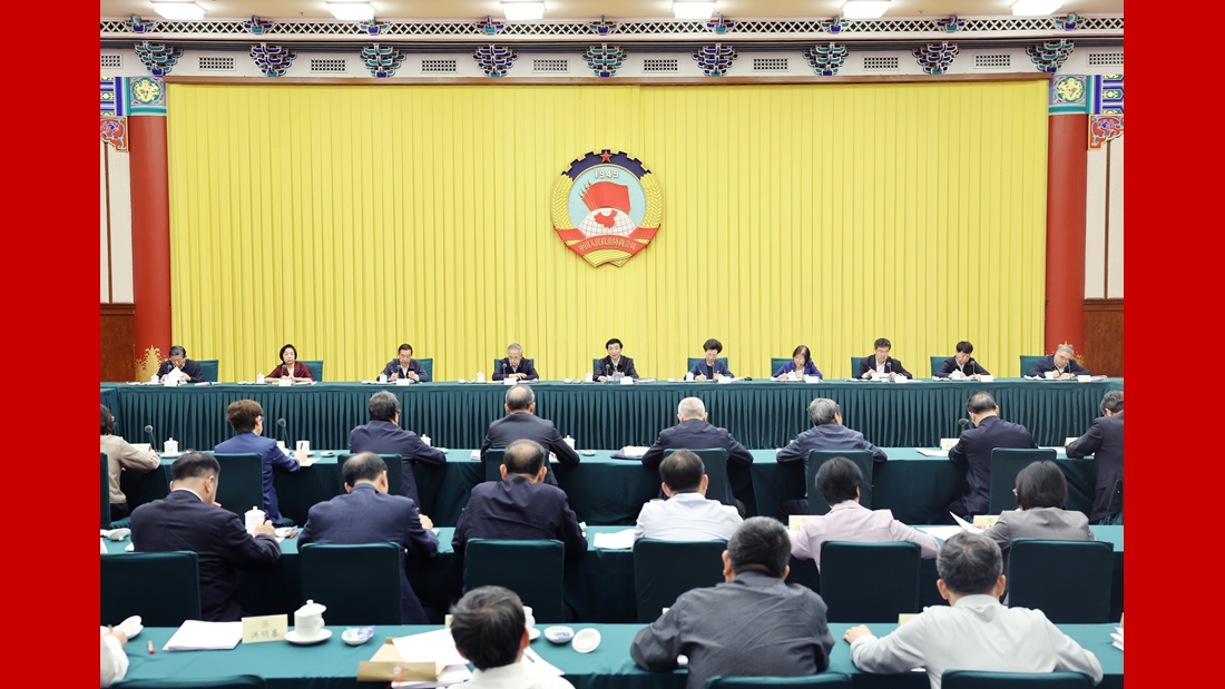 全国政协召开“一体推进教育科技人才发展”专题协商会 王沪宁出席并讲话