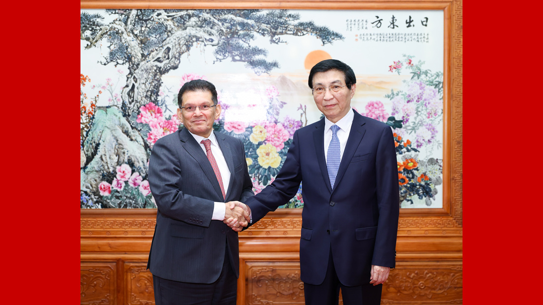 王沪宁会见孟加拉国外交部长卡利勒