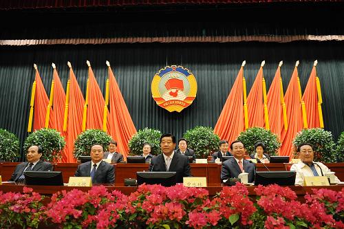 9月23日，政协十一届全国委员会常务委员会在北京举办第五次学习讲座，中共中央政治局常委、全国政协主席贾庆林主持并讲话。新华社记者 饶爱民 摄