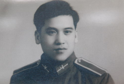 1963年在军事工程学院任学员时的照片。