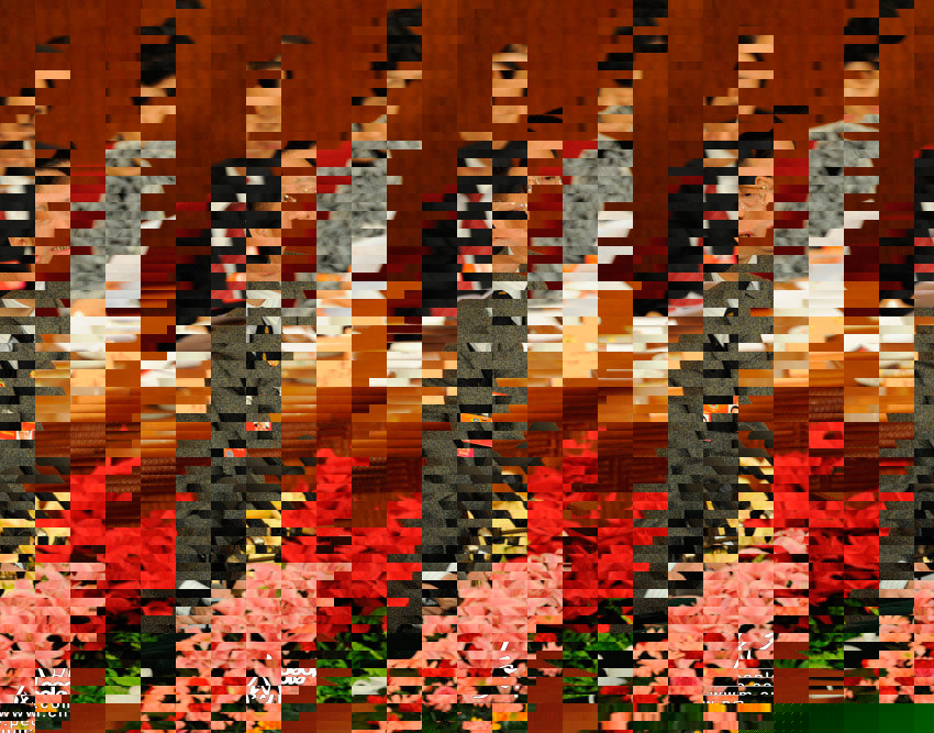 民革中央副主席、联络部部长郑建邦。