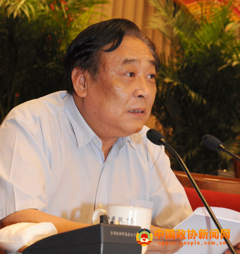 政协十一届全国委员会常务委员会21日下午在京举办第十二次学习讲座。中共中央政治局常委、全国政协主席贾庆林主持讲座并讲话。 张海霞 摄