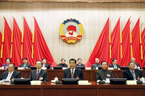 2月1日，政协第十一届全国委员会常务委员会第二十次会议在北京闭幕。全国政协主席贾庆林出席并讲话。 新华社记者 鞠鹏 摄