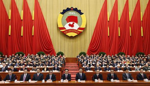 3月3日，中国人民政治协商会议第十二届全国委员会第一次会议在北京人民大会堂开幕。这是胡锦涛、习近平、吴邦国、温家宝、贾庆林、李克强、张德江、刘云山、王岐山、张高丽在主席台就座。新华社记者 鞠鹏 摄