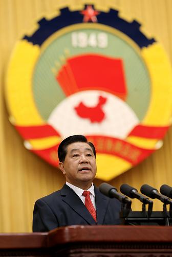 3月3日，中国人民政治协商会议第十二届全国委员会第一次会议在北京人民大会堂开幕。贾庆林代表政协第十一届全国委员会常务委员会，向大会作工作报告。新华社记者刘卫兵摄