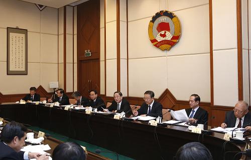 3月11日，全国政协十二届一次会议主席团常务主席会议第二次会议在北京举行。俞正声主持会议。新华社记者 鞠鹏 摄