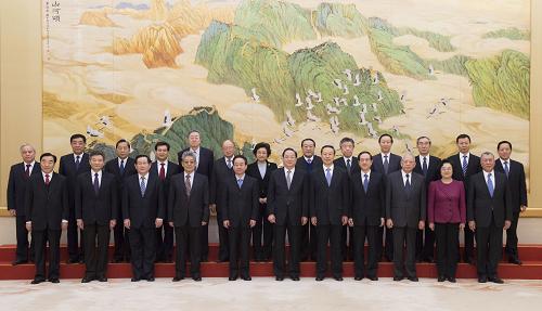 3月12日，中国政协新一届领导集体合影。新华社记者 李学仁 摄