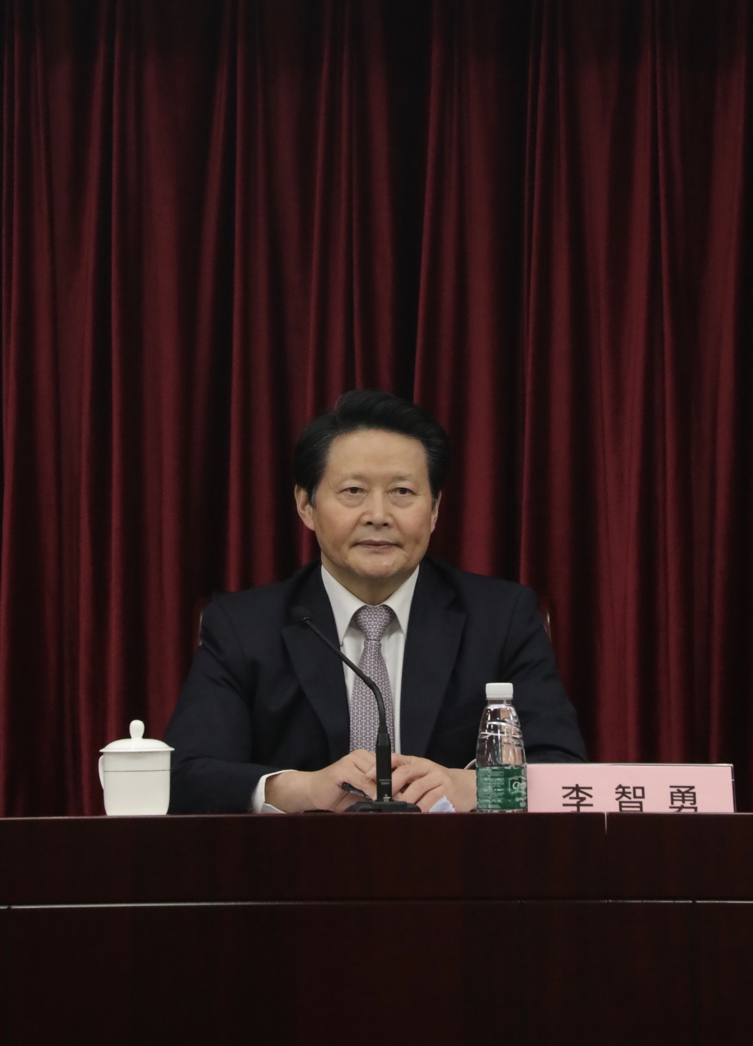 提案委员会主任李智勇驻会副主任陈因应邀访问香港